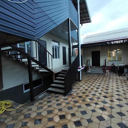 Guest House Sanat Naryn Bagian luar foto