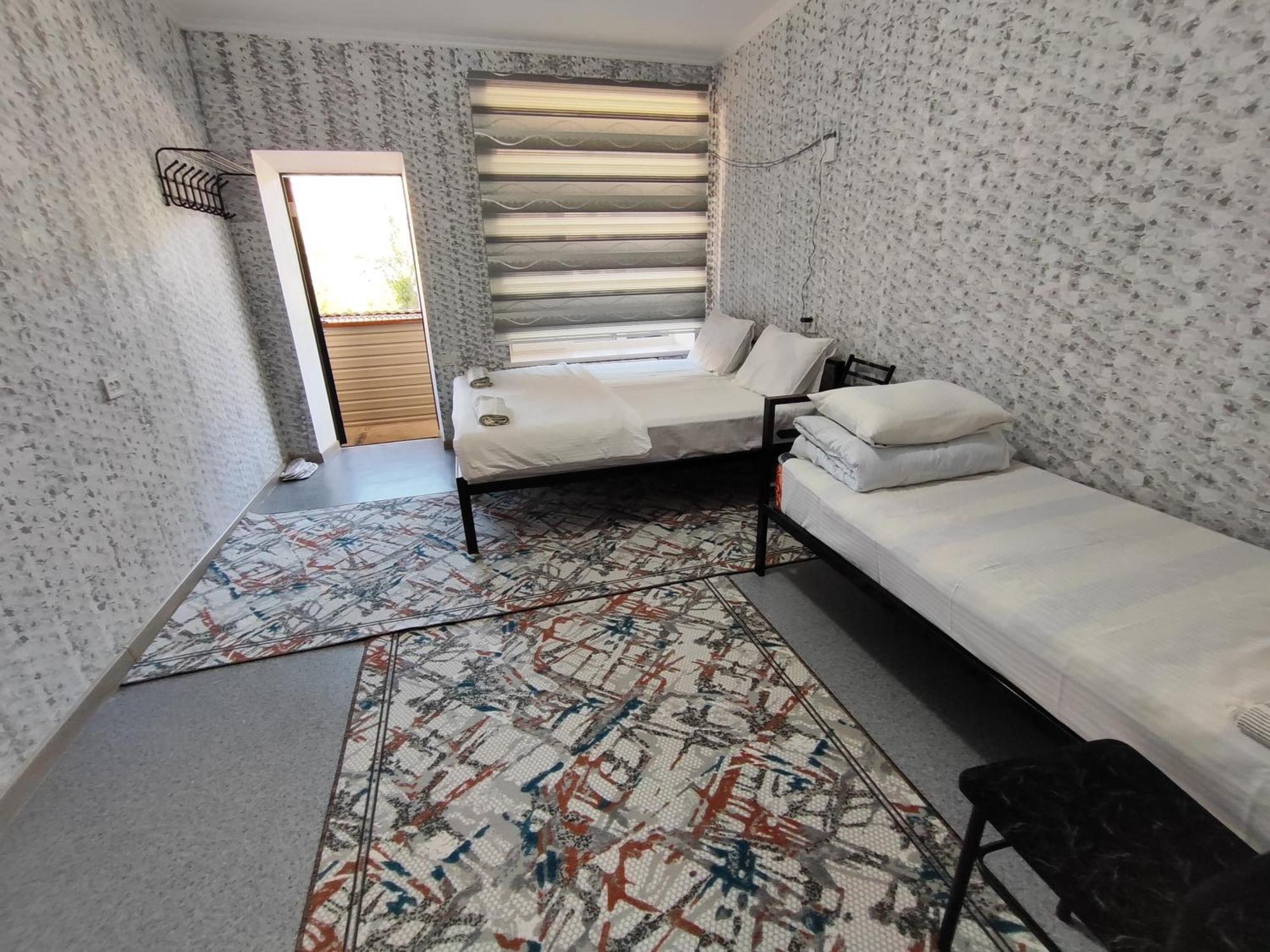 Guest House Sanat Naryn Bagian luar foto