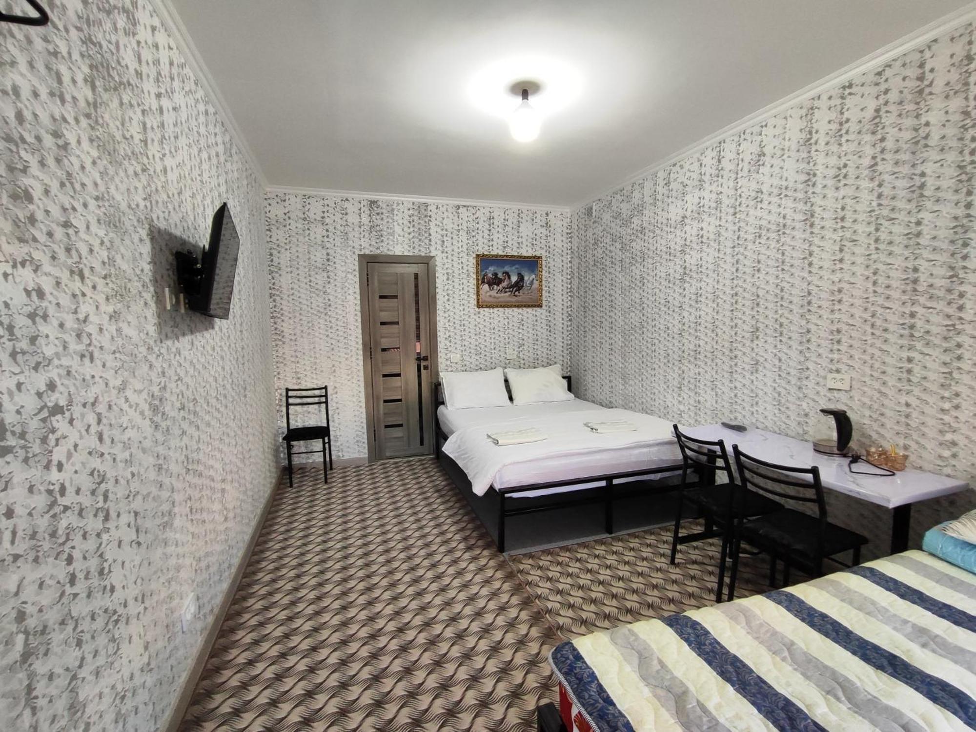 Guest House Sanat Naryn Bagian luar foto